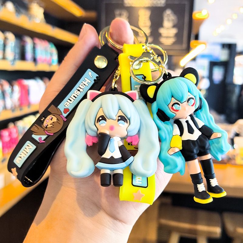 Hatsune Miku Keychain Cartoon  - Car Accessories Japanese recension och pris
