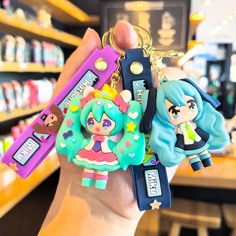 Hatsune Miku Keychain Cartoon  - Car Accessories Japanese recension och pris
